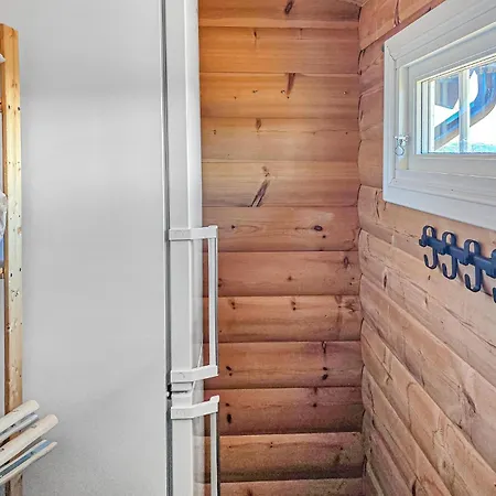 2 Bedroom Lovely Home In Gol Dom wakacyjny *